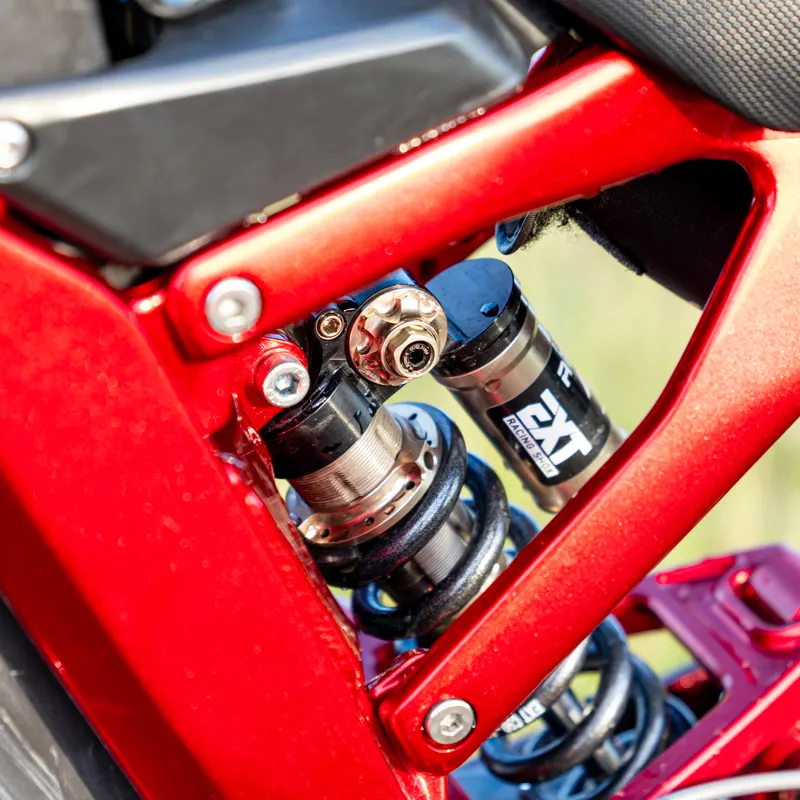 EXT Arma MX für Surron X – Ansicht 4
