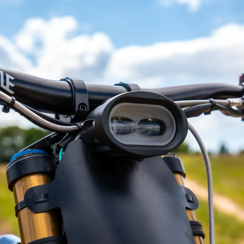 Surron LED Offroad Lampe für Surron X L1E Straßenversion – Ansicht 2
